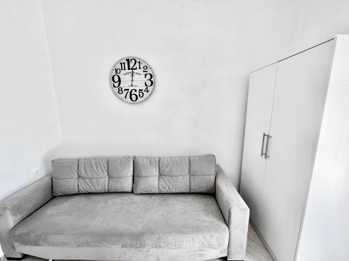 Propery Under Renovation Apartment Sarande Ngoại thất bức ảnh