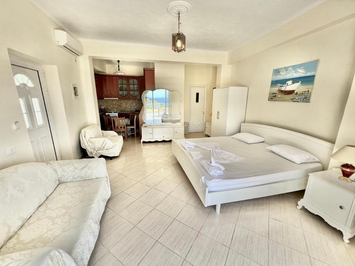 Propery Under Renovation Apartment Sarande Ngoại thất bức ảnh