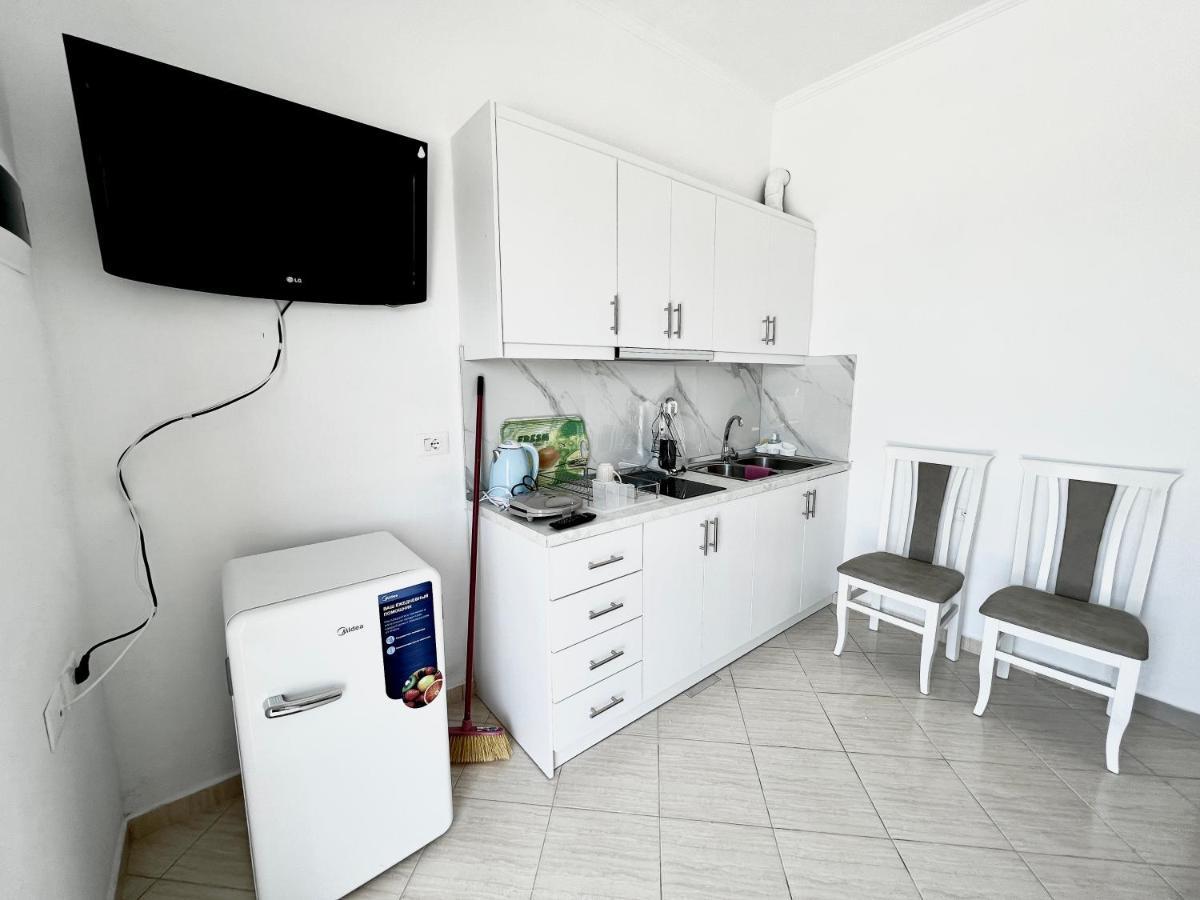 Propery Under Renovation Apartment Sarande Ngoại thất bức ảnh