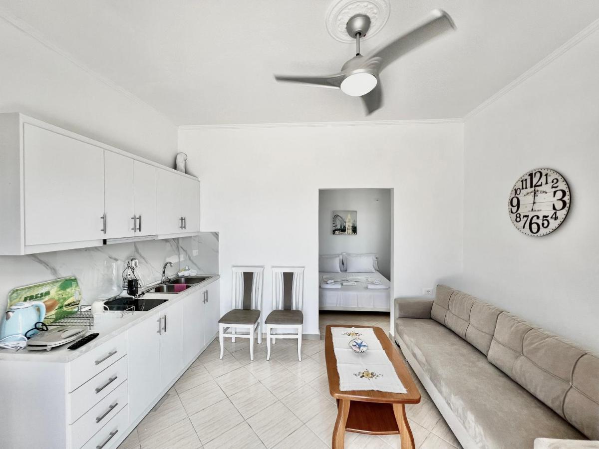 Propery Under Renovation Apartment Sarande Ngoại thất bức ảnh