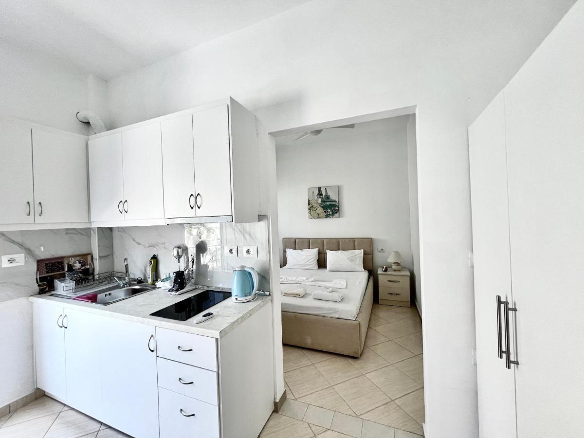 Propery Under Renovation Apartment Sarande Ngoại thất bức ảnh