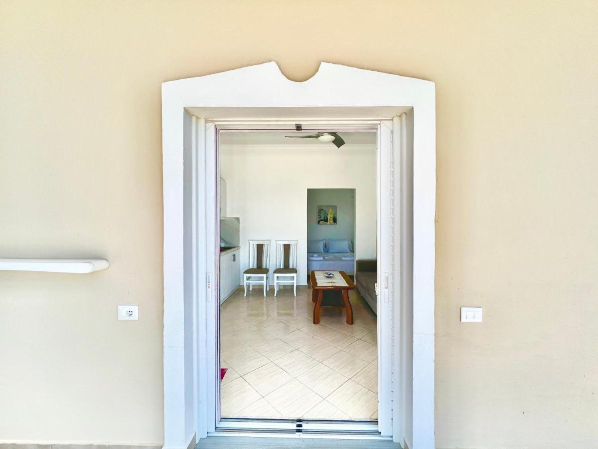 Propery Under Renovation Apartment Sarande Ngoại thất bức ảnh