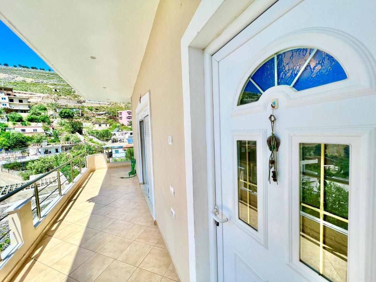 Propery Under Renovation Apartment Sarande Ngoại thất bức ảnh