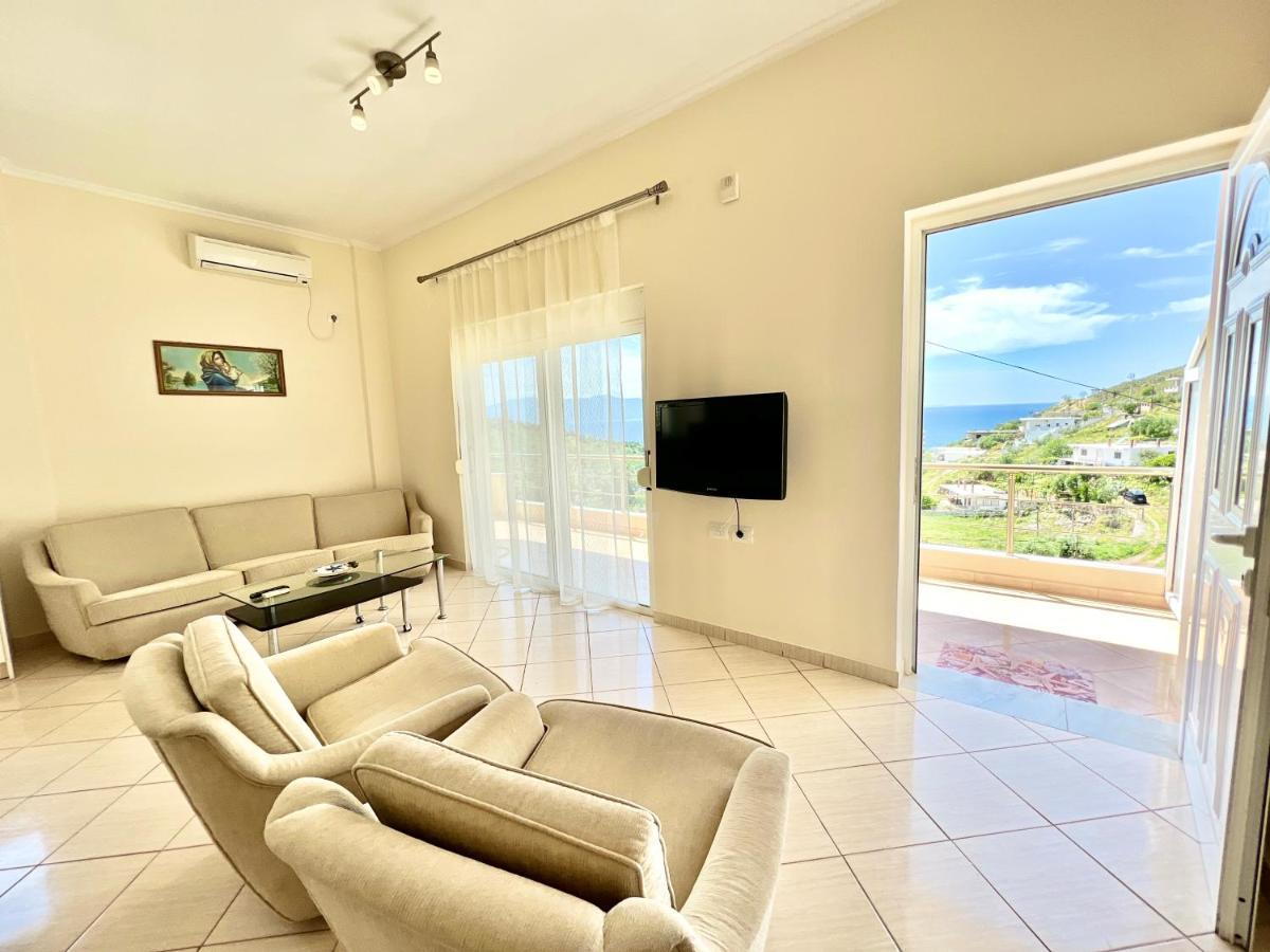 Propery Under Renovation Apartment Sarande Ngoại thất bức ảnh